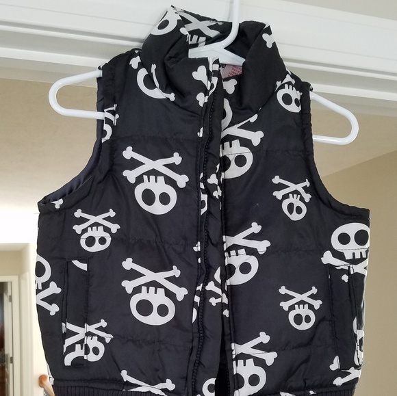 Disney Other - Skulls & bones vest